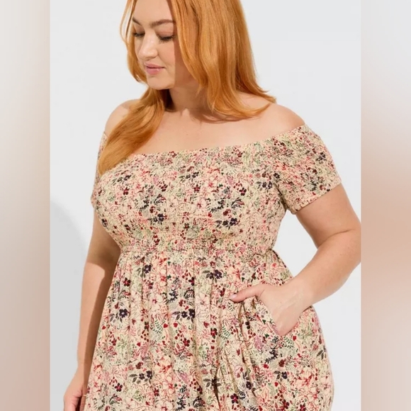 Torrid Maxi Challis Tulip Hem Off Shoulder Dress Floral Ivory Pink WOMEN'S 2X - Picture 9 of 9